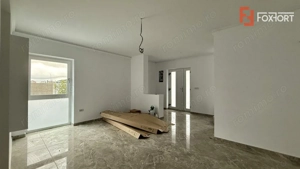 Duplex cu 3 camere si teren de 250 mp, zona Giarmata - imagine 2