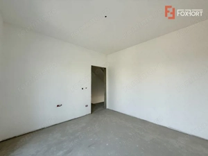 Triplex cu 4 camere, 115 mp, 3 bai - Zona Sacalaz - imagine 7