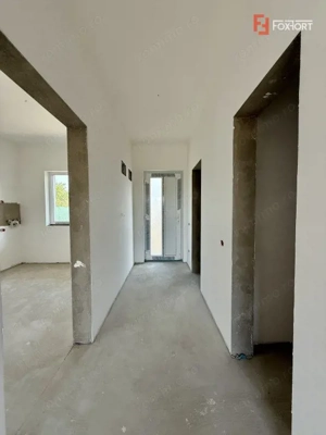 Triplex cu 4 camere, 115 mp, 3 bai - Zona Sacalaz - imagine 17