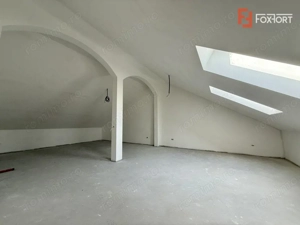 Triplex cu 4 camere, 115 mp, 3 bai - Zona Sacalaz - imagine 4