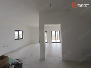 Casa individuala cu 4 camere de vanzare in Mosnita Noua  - imagine 2