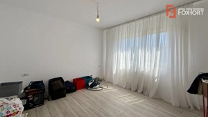 Apartament cu 3 camere decomandat, etaj 2, zona Bucovina - imagine 5
