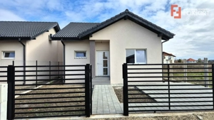 Duplex individual in Mosnita cu toate utilitatile si 360mp teren