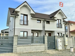 Duplex 4 camere, toate utilitatile, drum pavat