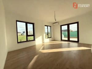 Duplex cu 5 camere de vanzare in localitatea Dumbravita