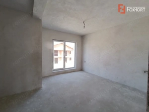Duplex de vanzare cu 4 camere si teren de 290 mp - Giroc  - imagine 10