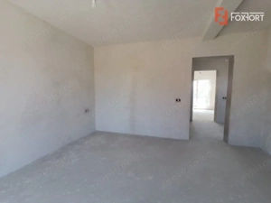 Duplex de vanzare cu 4 camere si teren de 290 mp - Giroc  - imagine 11