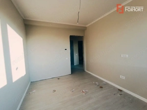 Duplex de vanzare cu 5 camere si teren de 270 mp - Mosnita Noua  - imagine 10