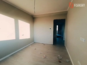 Duplex de vanzare cu 5 camere si teren de 270 mp - Mosnita Noua  - imagine 11