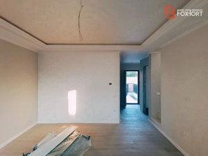 Duplex de vanzare cu 5 camere si teren de 270 mp - Mosnita Noua  - imagine 3