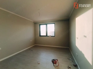 Duplex de vanzare cu 5 camere si teren de 270 mp - Mosnita Noua  - imagine 12