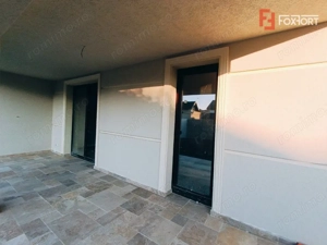 Duplex de vanzare cu 5 camere si teren de 270 mp - Mosnita Noua  - imagine 9