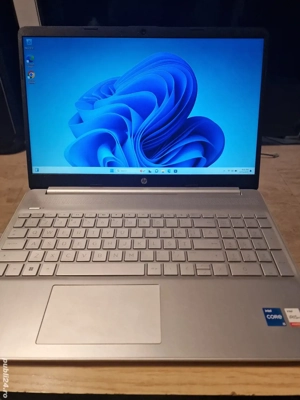 Laptop HP FQ5151Nq
