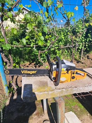 Vând Drujbă aproape nouă