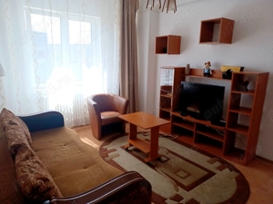 Piata Romana . Proprietar, vand apartament 2 camere, semidecomanda