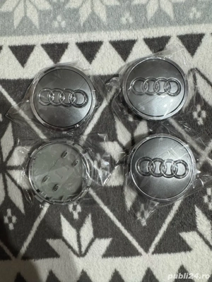 Capace jante, Audi, 61 mm, Noi, set 8 buc.
