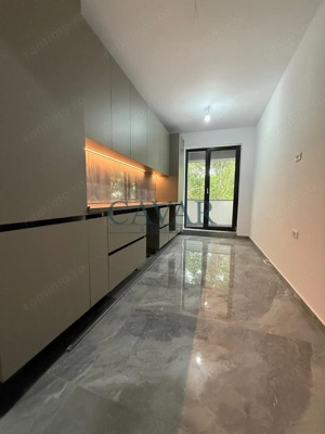 Delta Vacaresti Metrou 8 minute Poze Reale