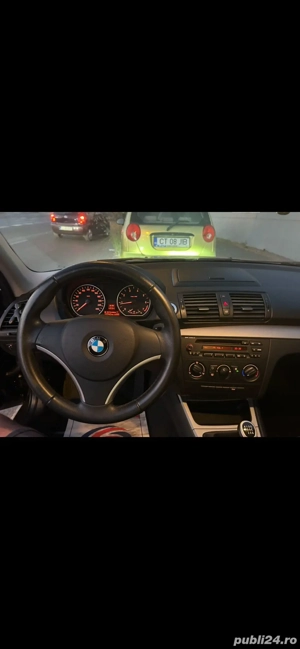 BMW 116 din 2009 - imagine 2