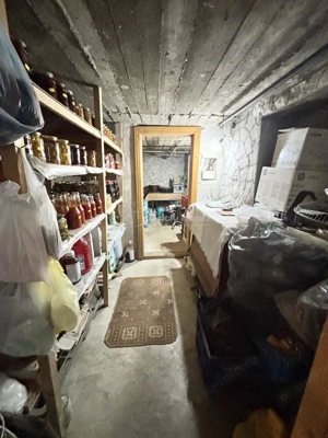 Casa cocheta pe un singur nivel, cu garaj si terasa – zona Cantemir - imagine 18