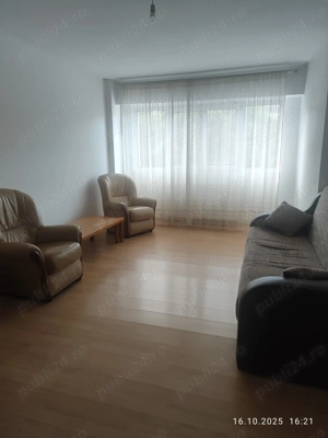 Inchiriez apartament 2 cam