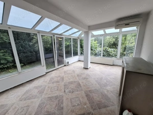 Str. Mihai Eminescu   apartament cu 3 camere+terasa+gradina, situat intr-o vila - imagine 4