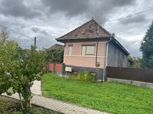 Casa la tara de vanzare - imagine 2