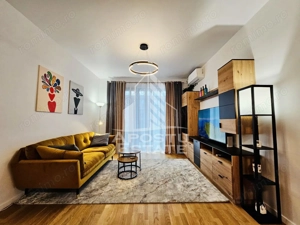 Apartament cu doua camere, prima inchiriere , zona Semicentrala