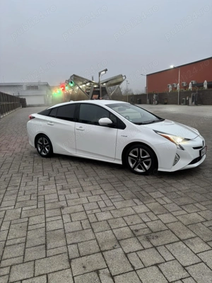 Vând Toyota Prius