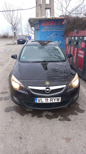 Vând Opel Astra Sports Tourer M1, 2012, 165 CP, 198.000 km