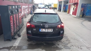 Vând Opel Astra Sports Tourer M1, 2012, 165 CP, 198.000 km - imagine 4