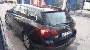 Vând Opel Astra Sports Tourer M1, 2012, 165 CP, 198.000 km - imagine 5