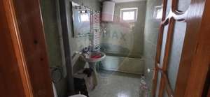 Casă / Vilă cu 5 camere de vânzare în zona Obor - imagine 2