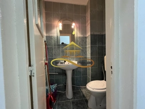 Inchiriez apartament 3 camere decomandat, Zona Nord, Bacău - imagine 8