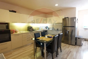 Casă cu 6 camere, de vânzare, în apropiere de Baia Mare