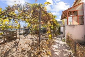 Casă de vânzare la 7 km de Arad, Loc. Sofronea - imagine 4