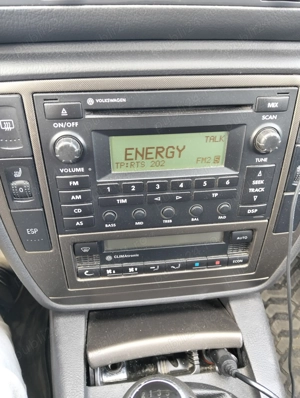 Vând casetofon Passat B5.5