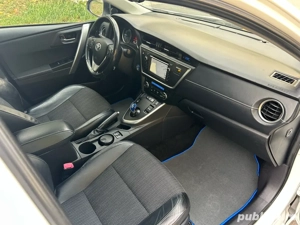 Toyota Auris Hybrid 2015 - imagine 5