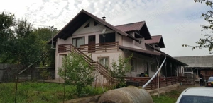 Vând casa zona Baisa