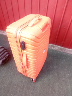 Vând troler plastic - imagine 2