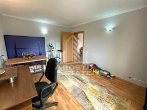 Casa individuala cu 7 camere,3 bai si garaj, P+1, zona Aradului - imagine 5