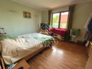 Casa individuala cu 7 camere,3 bai si garaj, P+1, zona Aradului - imagine 20