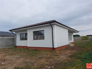 Casa parter in Bujac - imagine 2