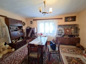 Casa cu 6 camere 720 mp teren in sat Bungard din judetul Sibiu - imagine 18