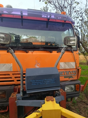 Camion 4x4 deszăpezire 