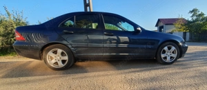 Mercedes Benz C class w203 - imagine 2