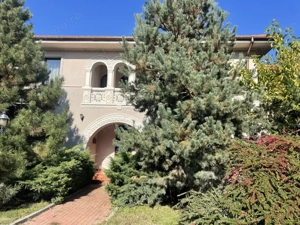 Curtea Domneasca, vilă individuală, 6 camere, 3 bai, garaj, mobilată și utilată  - imagine 5 Curtea Domneasca, vilă individuală, 6 camere, 3 bai, garaj, mobilată și utilată  - imagine 5