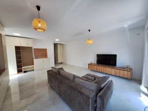 Modern. Mobilat si utilat. Disponibil imediat. - imagine 2