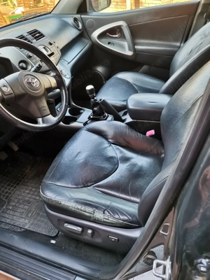 Vand Toyota RAV4 2.2 D-CAT (177 CP) 4x4 | Proprietar | Piele | Incalzire scaune - imagine 8