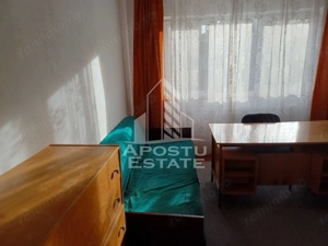 Apartament cu 1 camera , centrala proprie , Zona Medicina - imagine 2