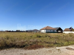 Teren intravilan, PUZ aprobat, 800 mp, cu utilități, Harman - imagine 2